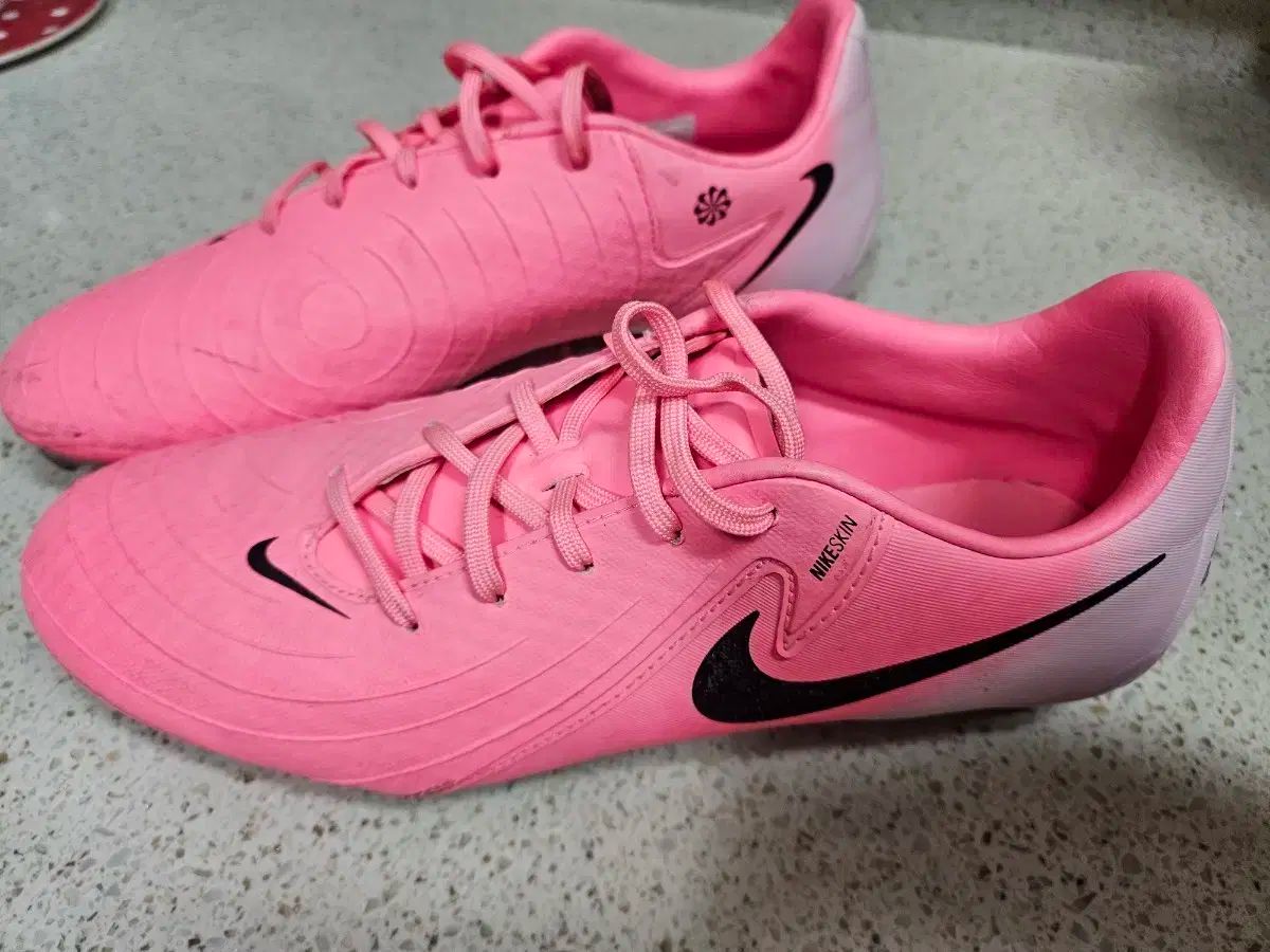 ナイキ FANTOM サッカーシューズ