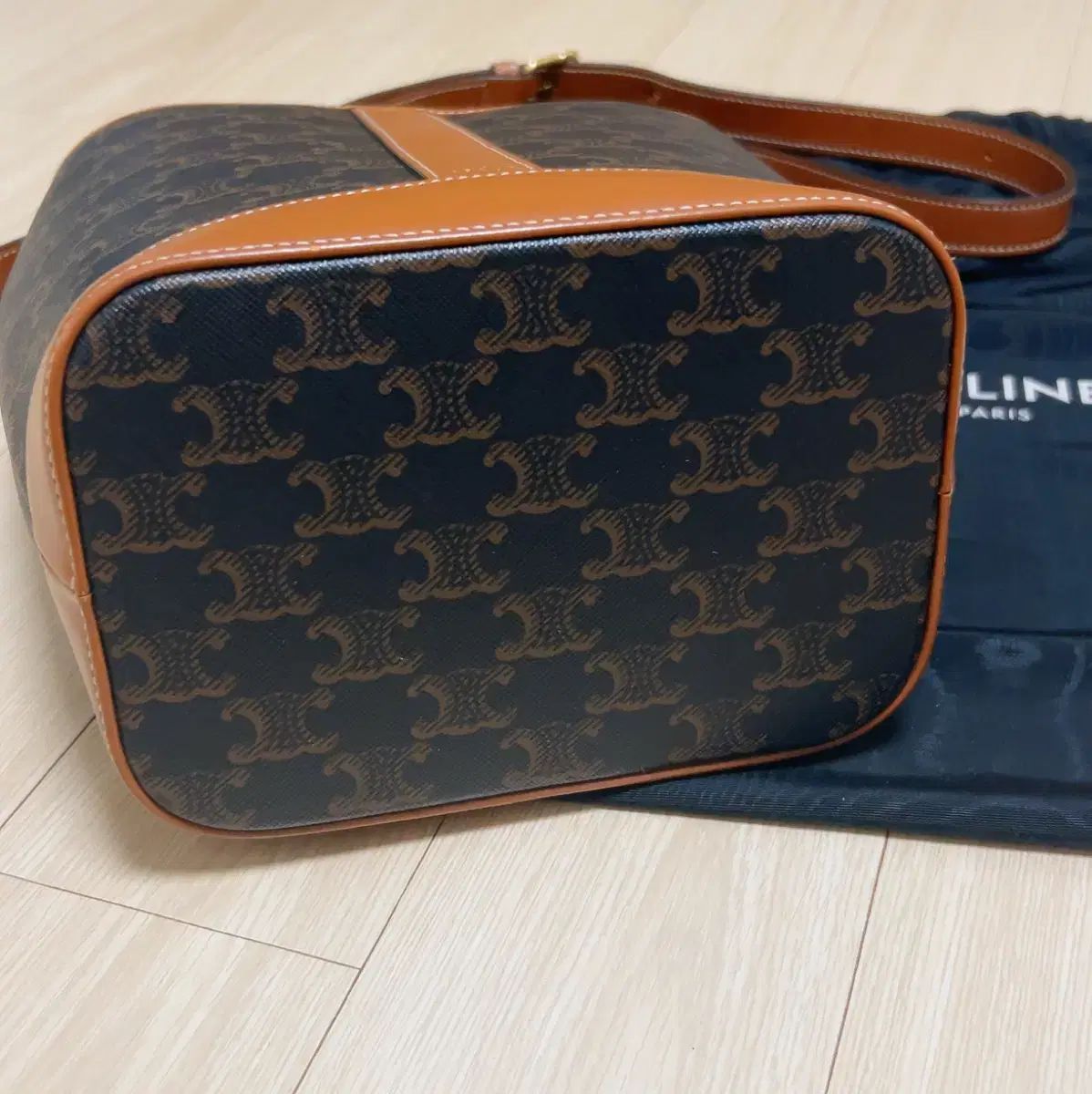 Celine セリーヌ バケットバッグ スモール