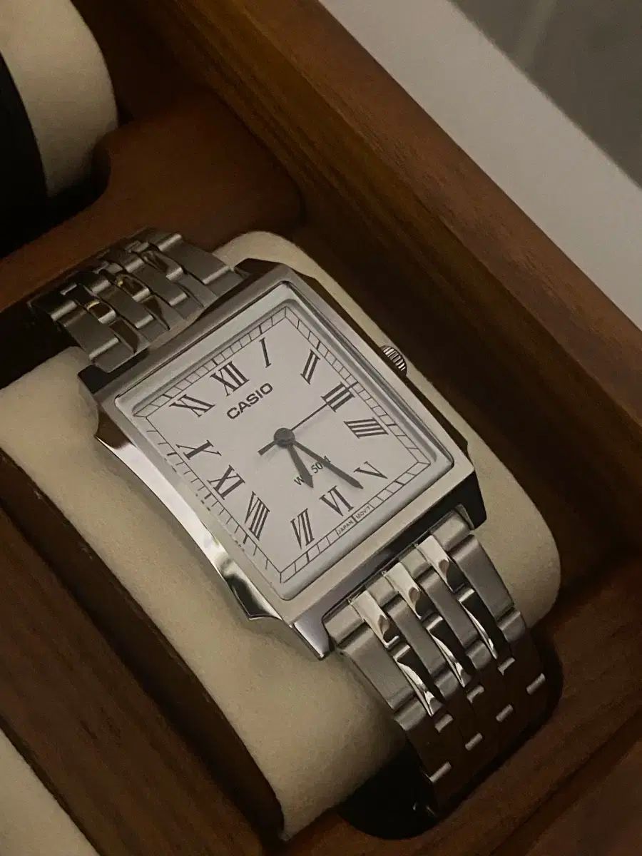 カシオ MTP-B 190 D-7 B