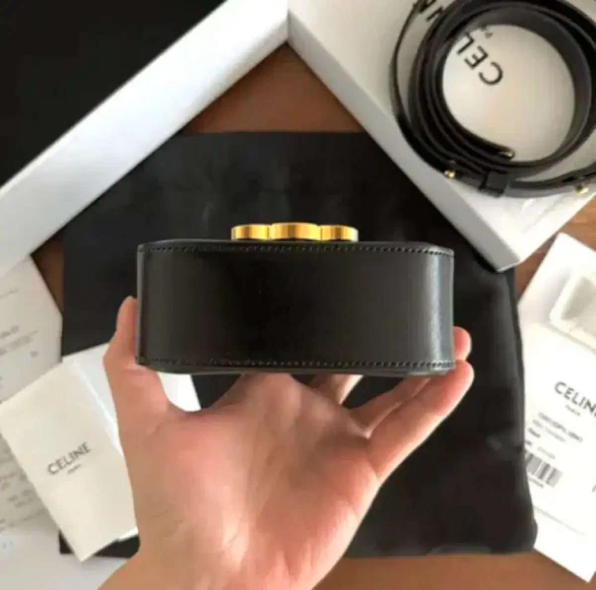  高品質 セリーヌ シャイニー カーフスキン ミニ クロード クロスバック ブラック メッセンジャーバッグ ショルダーバッグ