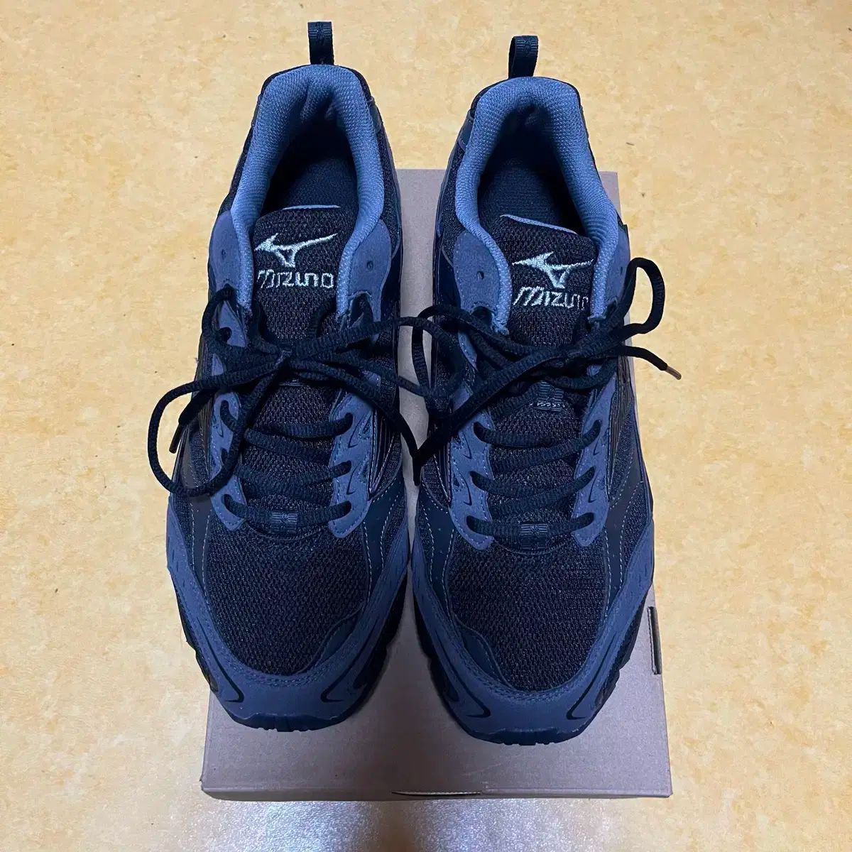 ミズノ MXR ブラック 270サイズ 1回着