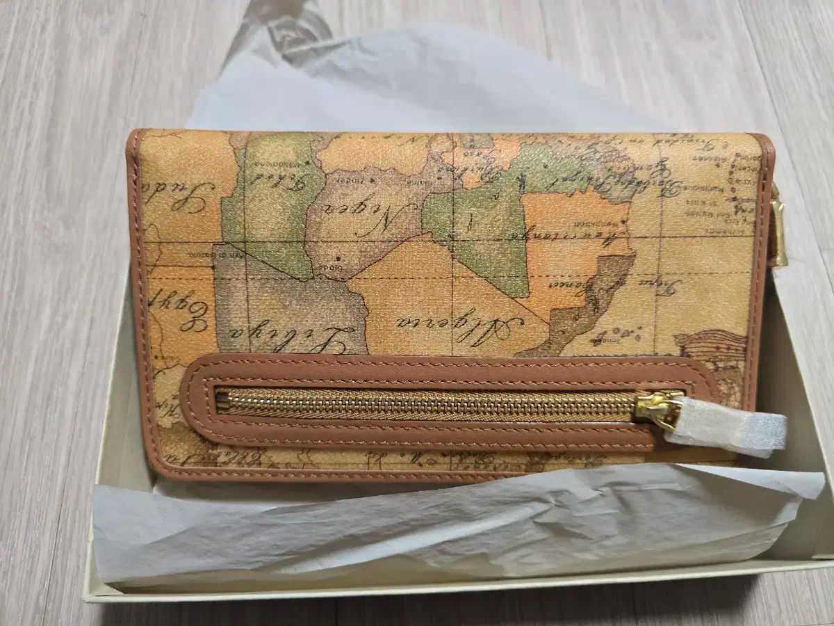 アルビエロマルティーニ 1 Aクラシ世界地図財布