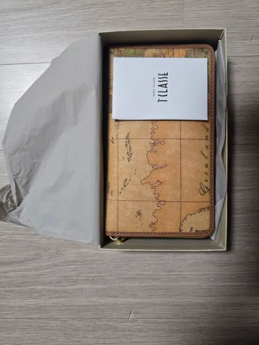 アルビエロマルティーニ 1Aクラシ世界地図財布