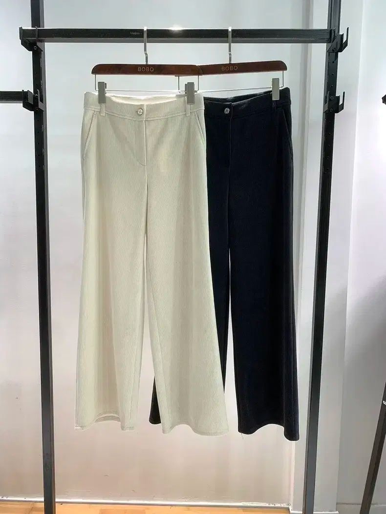 ザアイザット ズボン