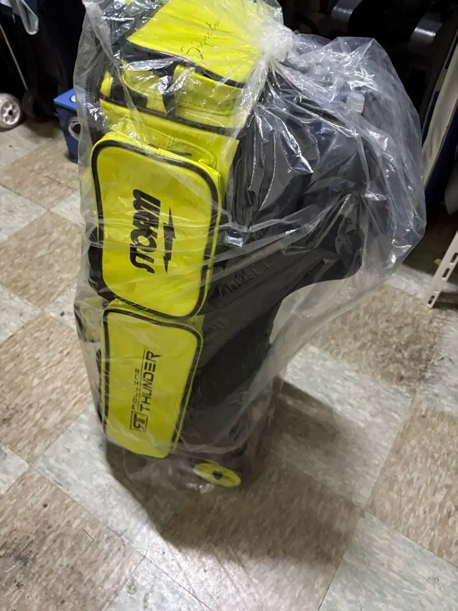 ストーム ローリングサンダー 3ボールバッグ