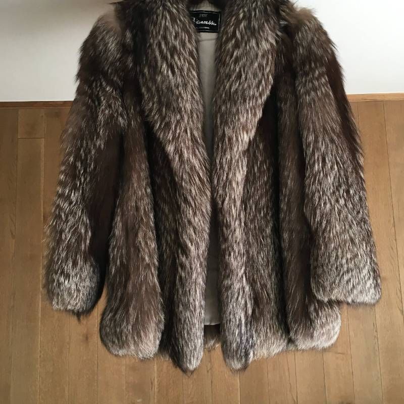 美品 FUR Fiancesse SAGA FOX サガフォックス 金タグ 毛皮 美品 FUR Fiancesse SAGA FOX サガフォックス 金タグ 毛皮