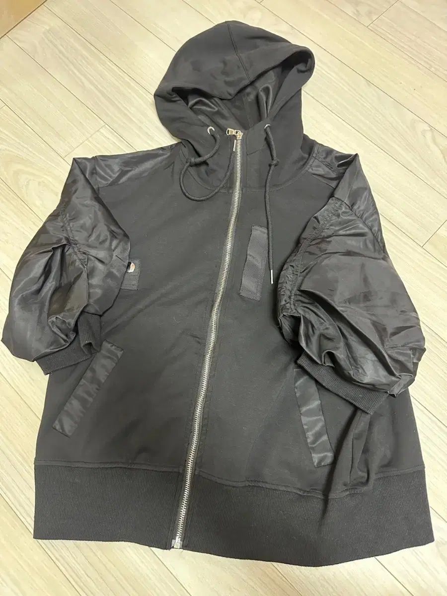 サカイ SACAI ラック ブラック ZIP UP フーディー