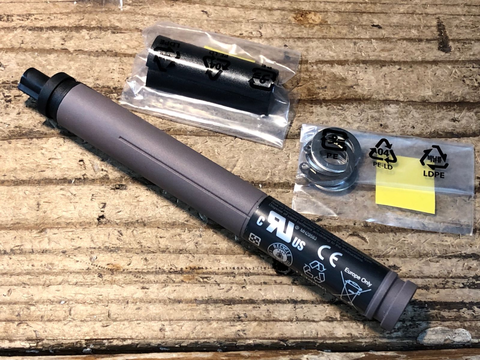 JO 688 シマノ SHIMANO BT DN 110 A ビルトインバッテリー Di 2 1ポート