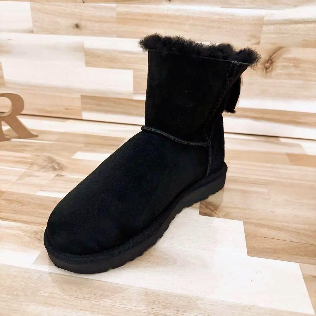 アグ レザー バック リボン ファー ボア ムートン ブーツ 24.0 黒