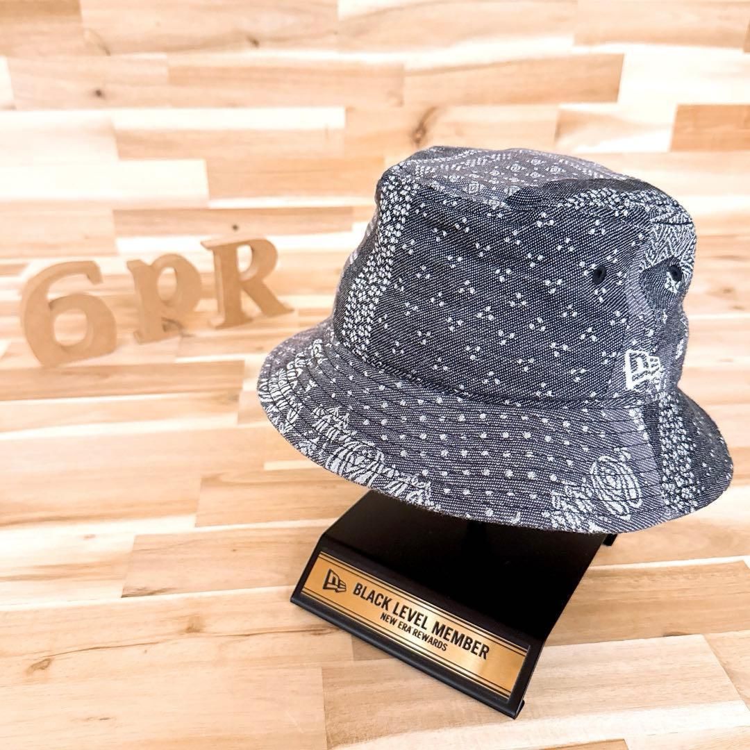 ニューエラ バンダナ柄バケットハット ペイズリー ユニセックス グレー×白