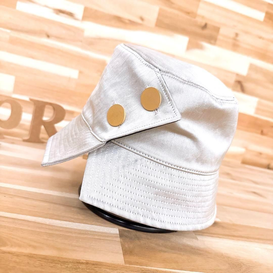 カシラ メタリック