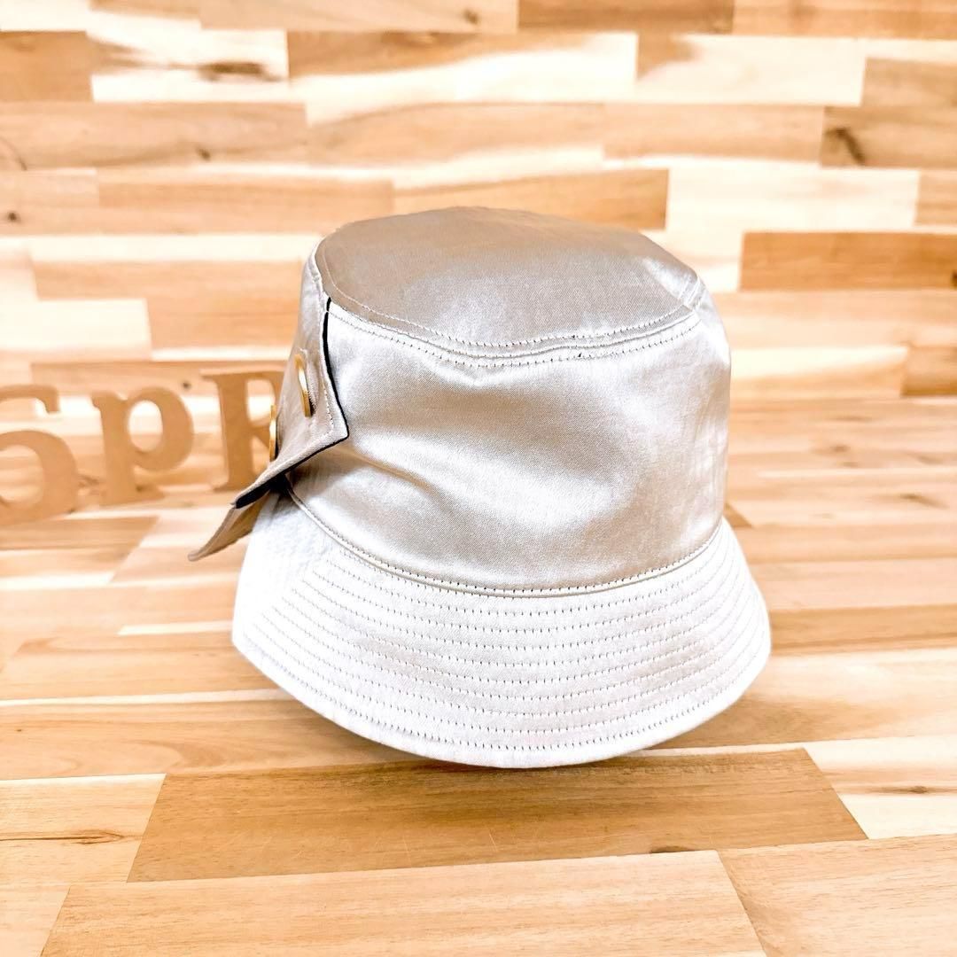 カシラ メタリック