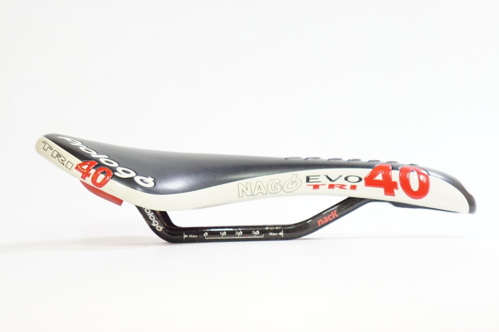 PROLOGO 配送 「プロロゴ」 NAGO EVO TRI 40 NACK サドル / バイチャリ