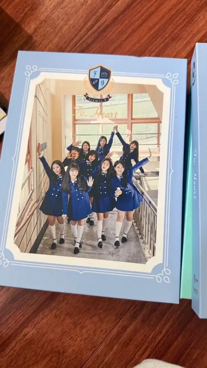 プロミスナイン fromis_9 トゥ ハート ブルー トレカ 付き