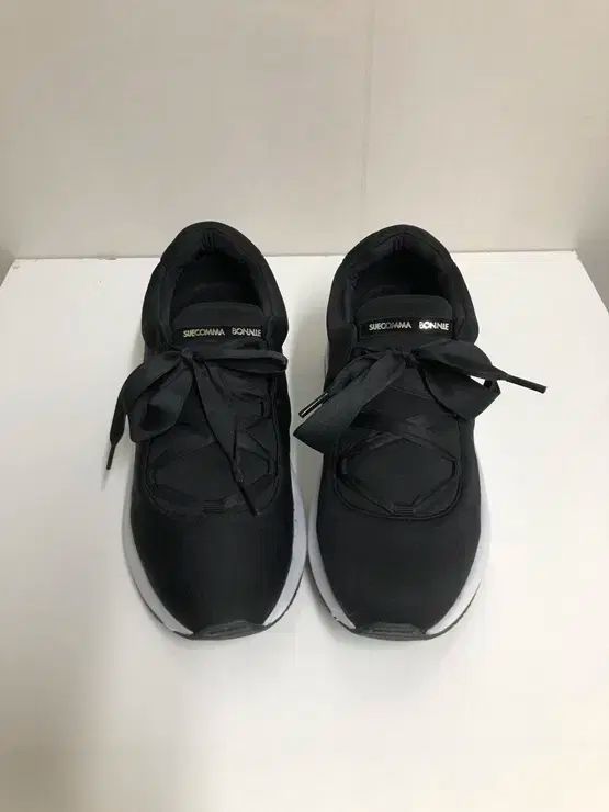 シューコンマボニー ローブレン ジュエルスニーカー