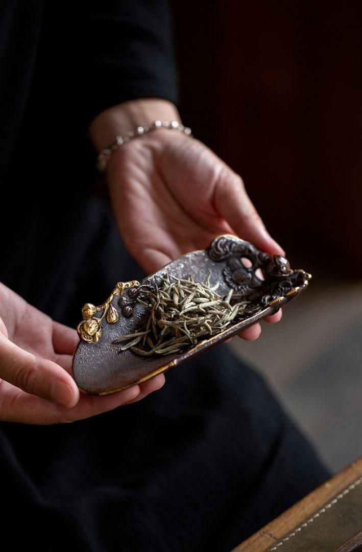 ♦天目 覆輪 抹茶盌 篦彫り 花押印 茶道具 古玩 美術品骨董品 Amazon.co.jp: 天目 覆輪 抹茶盌 篦彫り 花押印 茶道具 古玩 美術品