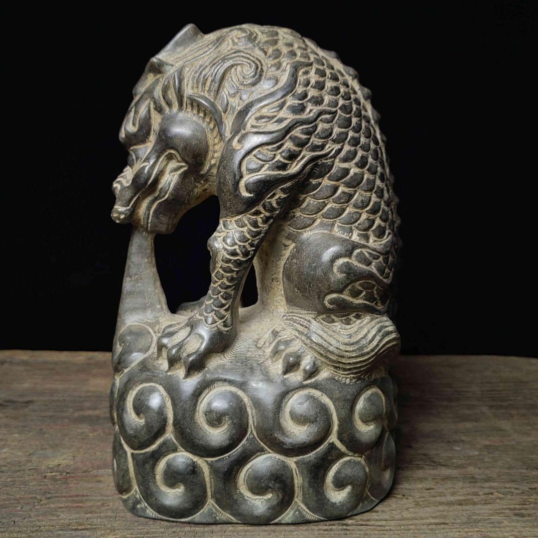 青石 彫刻 吸水獣 瑞獣 開運 風水 工芸品 美術品 置物 - メルカリ