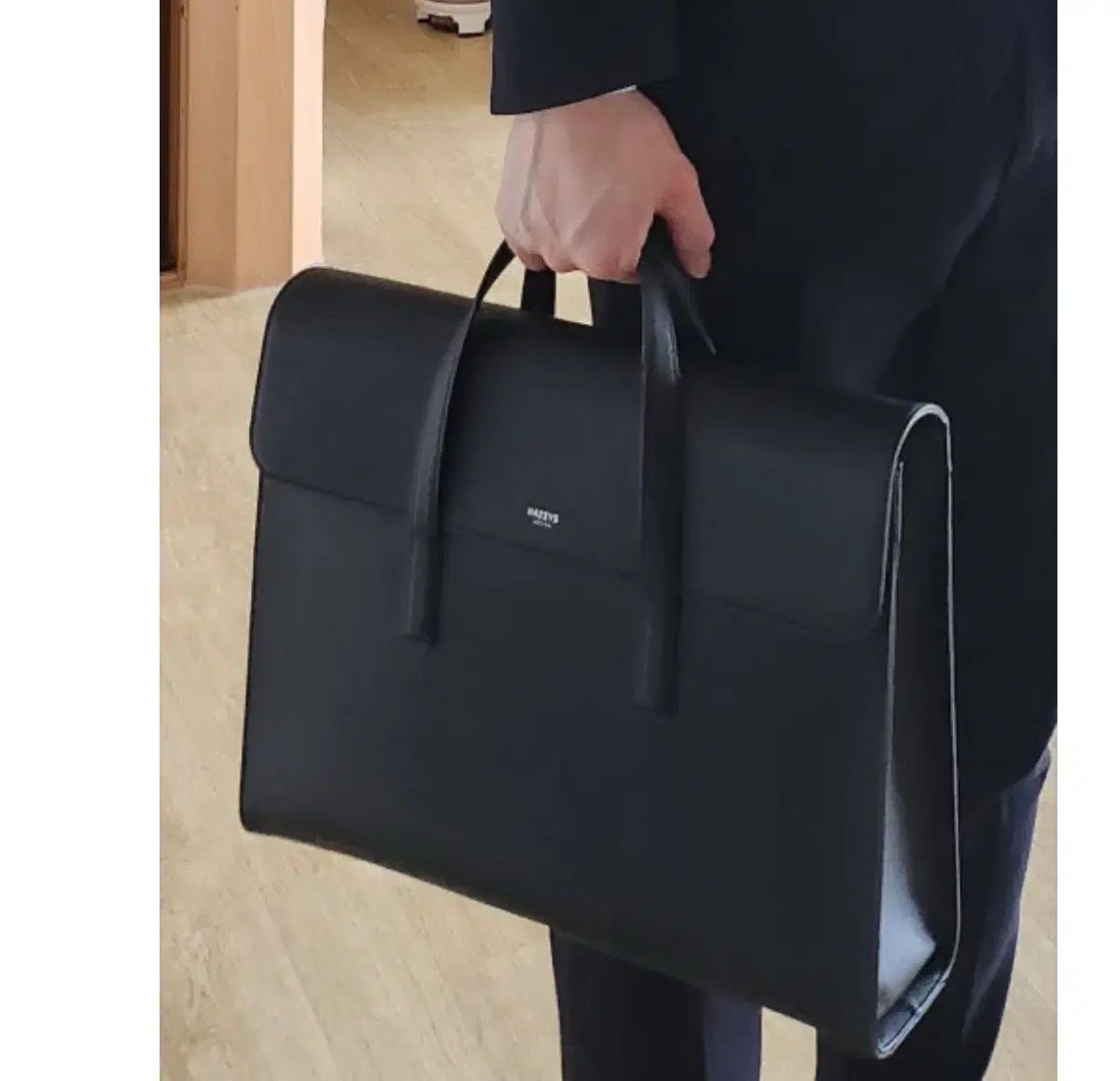 HAZZYS ブラック 書類 バッグ ポップ