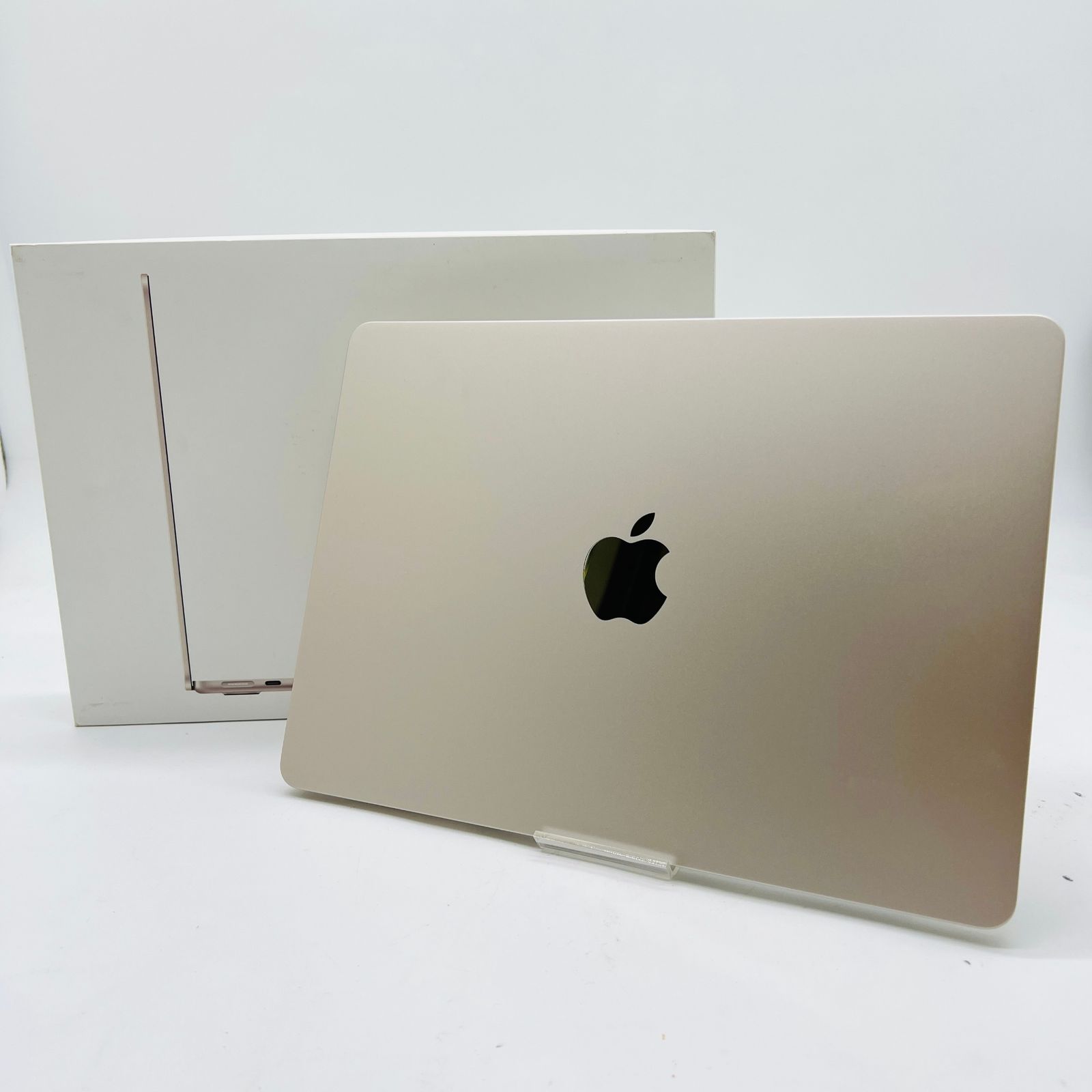 Apple MacBook Air 13インチ Apple M3チップ 16GB スターライト MC8J4J A