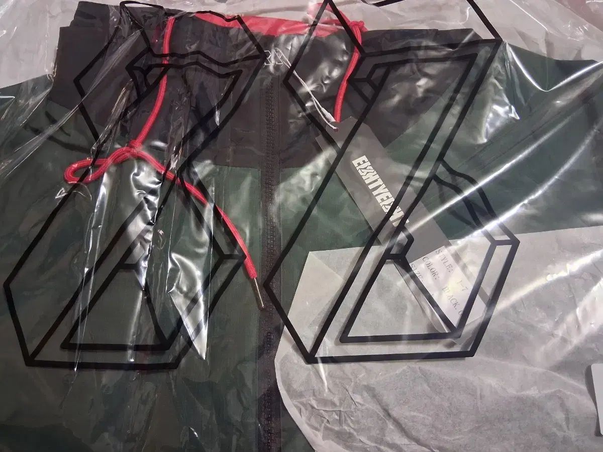 88 limited BLK GRREN 弱한영웅 金星城 ウィンドブレーカー