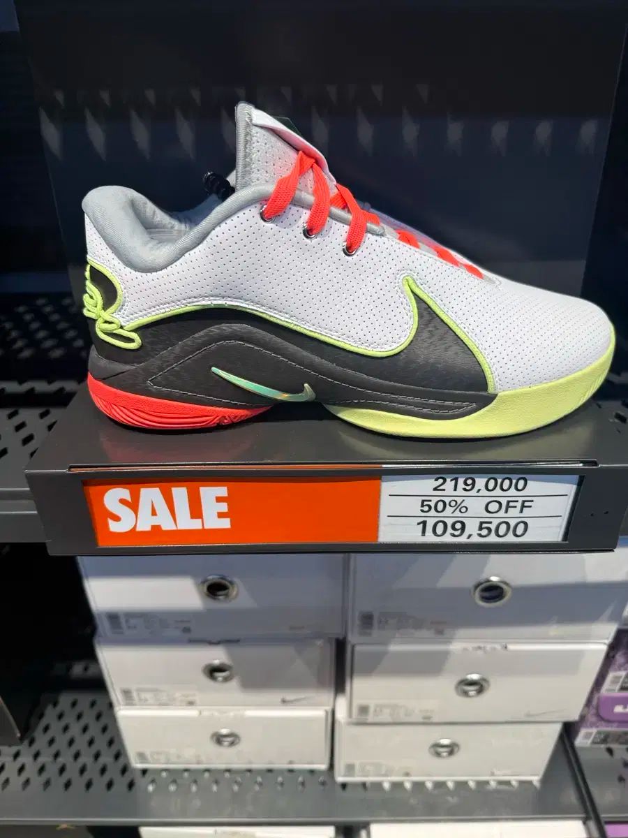 ナイキ バスケシューズ GT LOVE YOURSELF 承 Her 外