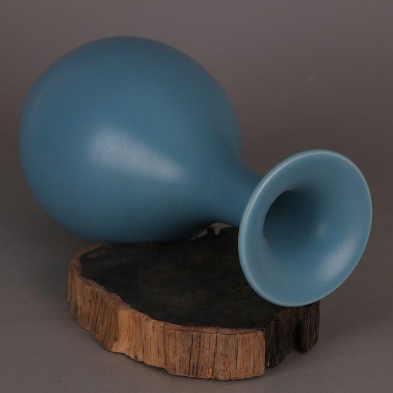 大清雍正天藍釉玉壺春瓶  景徳鎮 陶磁器 装飾品 工芸品 美術品 置物 大清雍正天藍釉玉壺春瓶 景徳鎮 陶磁器 装飾品 工芸品 美術品 置物