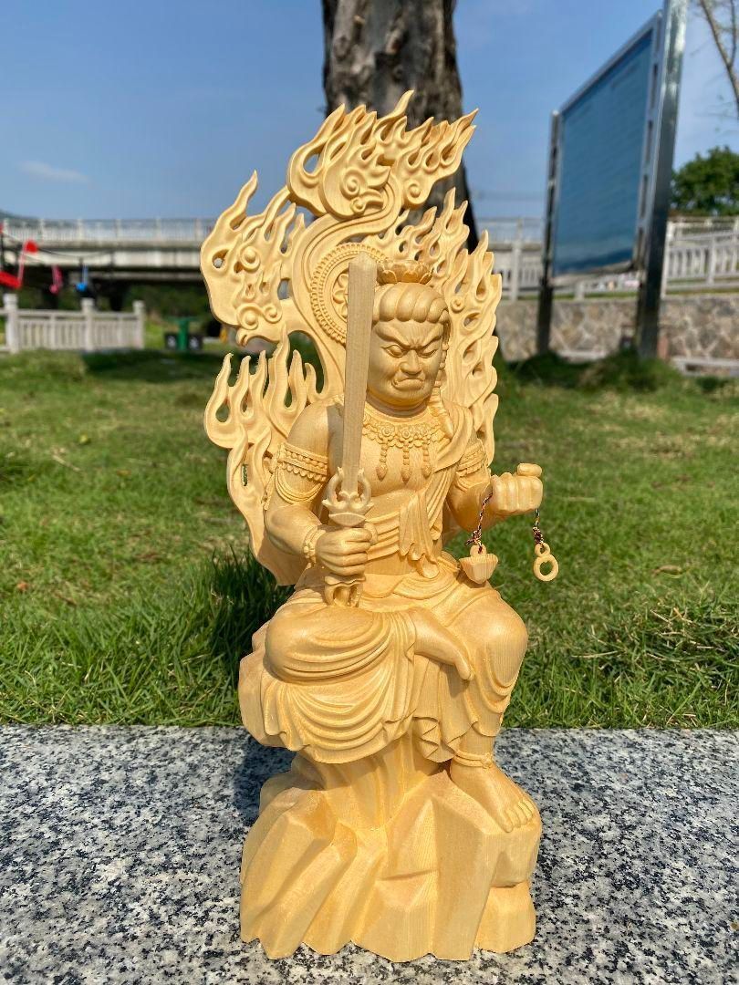 仏教工芸品　木彫仏像　最高級品　仏師手仕上げ品　大元帥明王立像 Amazon｜仏像【大元帥明王】木彫仏像カナダ檜木彫如法仏像（高さ：32cm