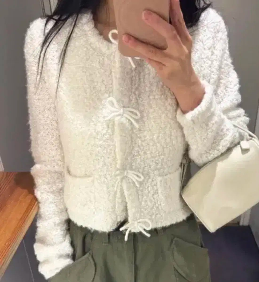 アークス リーボン ブークレ カーディガン