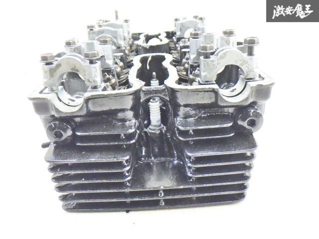 CBR400F NC07E ⭐︎シリンダーヘッド　CBX400F CBR400F NC07E ⭐︎シリンダーヘッドCBX400F