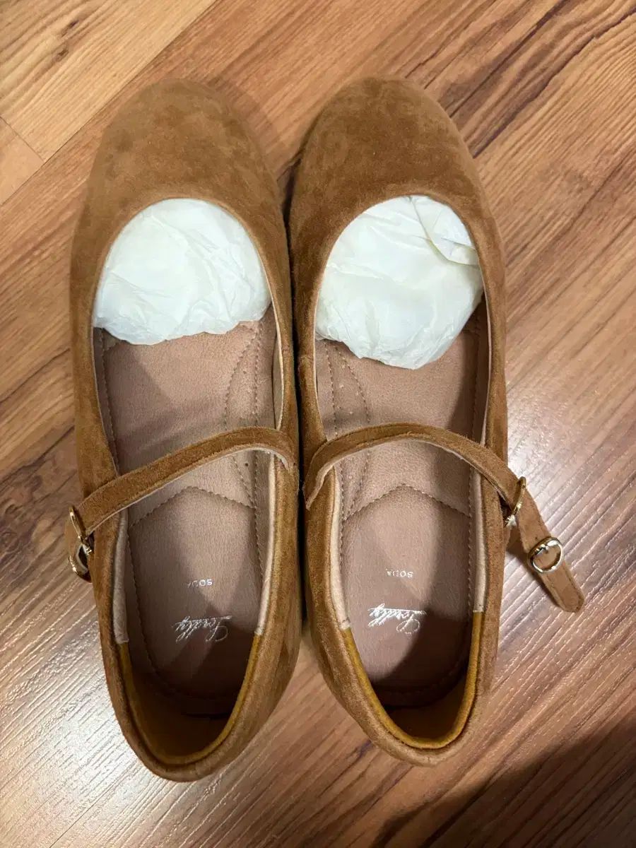 ソーダスウェード メリージェーン フラット シューズ