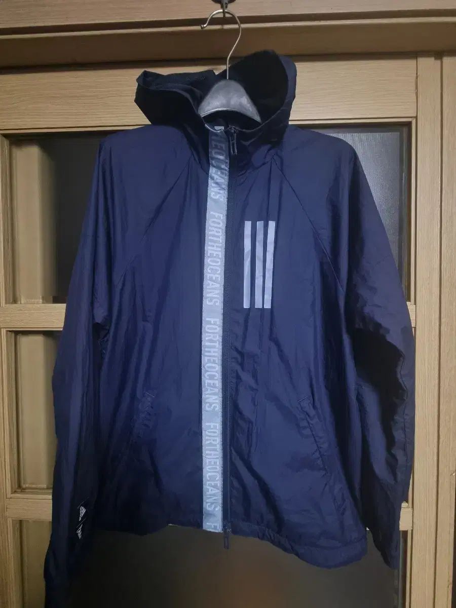アディダス ウィンドブレーカー フード ジップアップ ジャケット 150