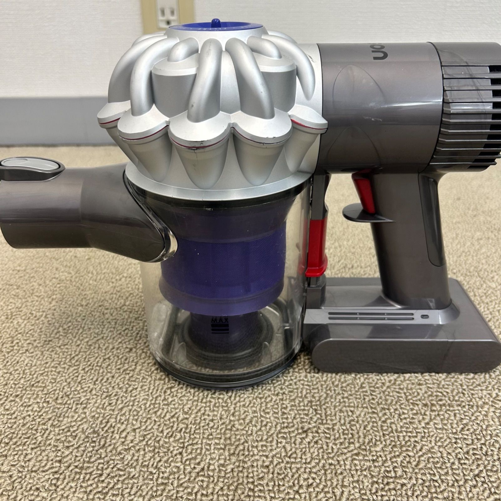 Dyson DC62 コードレス掃除機 本体＋付属品 - メルカリ