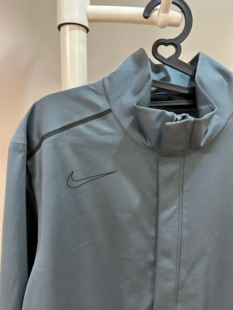 状態良し NIKE ナイキ ゴルフ メンズ STORM-FIT ストームフィット 防水 ジャケット M