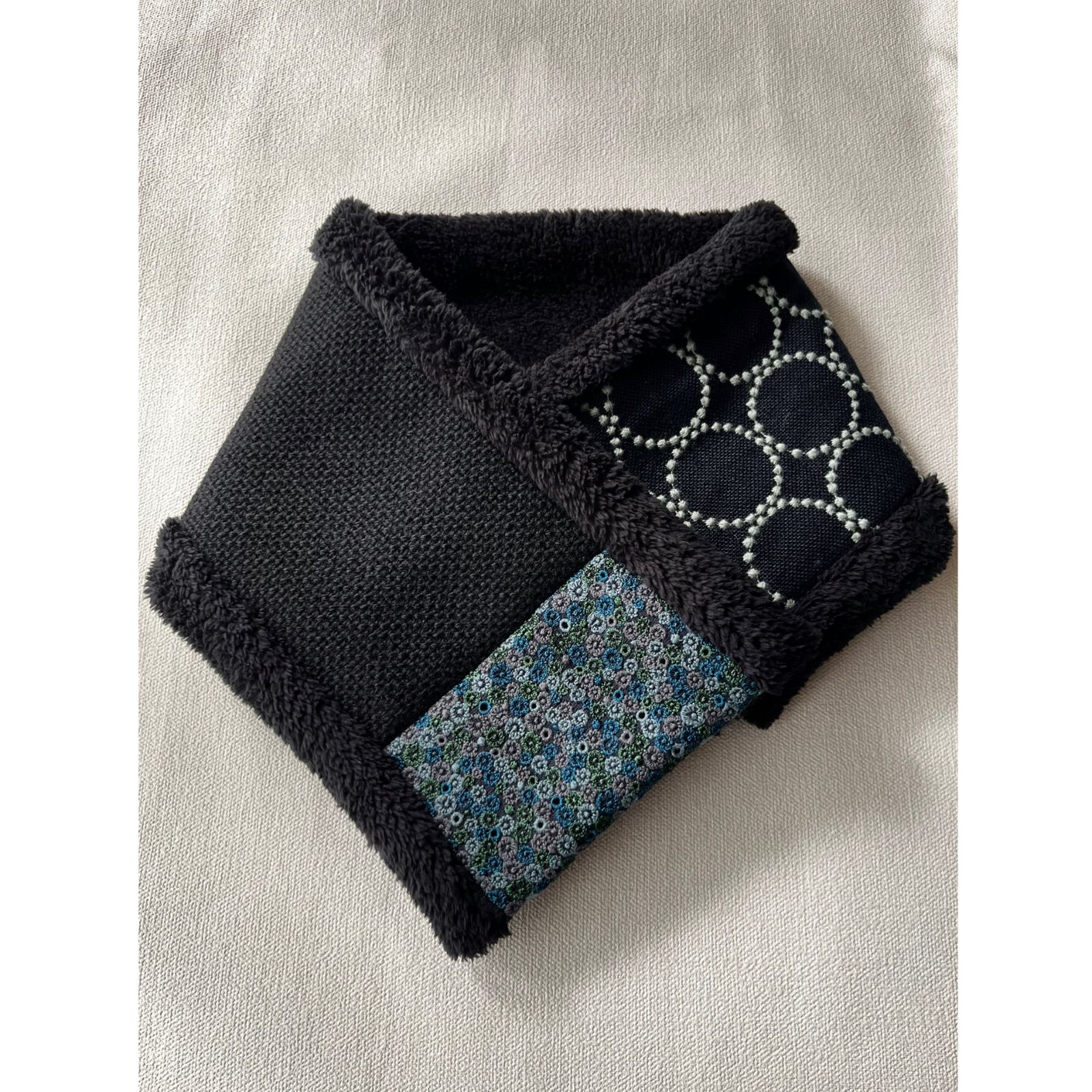 【マフラータイプ】skyful・tambourine ネックウォーマー ミナ生地 マフラータイプ】skyful・tambourineのネックウォーマー ミナ