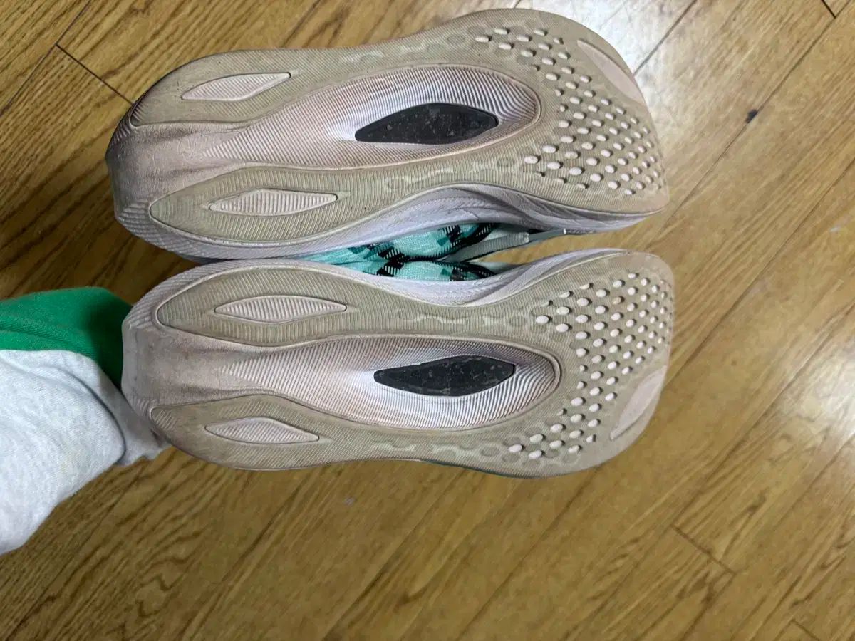 アシックス MAGIC SPEED4 270 WWW_SMP1DAWEKUDUS_SCH_ID