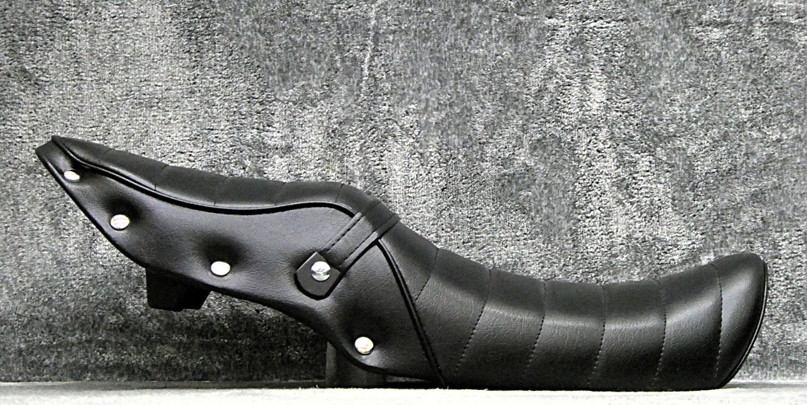 GSX400インパルス 前期 鋲打ち 黒皮 タックロールシート/ GK79A ～95年