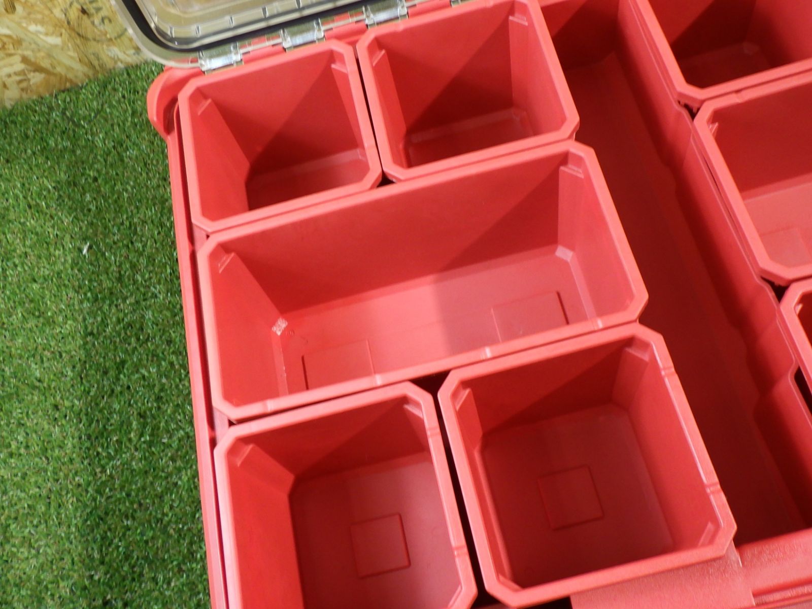 現場や工房での整理整頓に 48-22-8430 ミルウォーキー パックアウト PACKOUT 48-22-8430 品