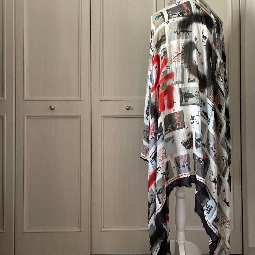 Z ファリエロサルティ FALIEROSARTI アッシュペーフランス H.P FRANCE 大判 バンクシー アート ストール お呼ばれ デート オフィスカジュアル 食事会 落書き