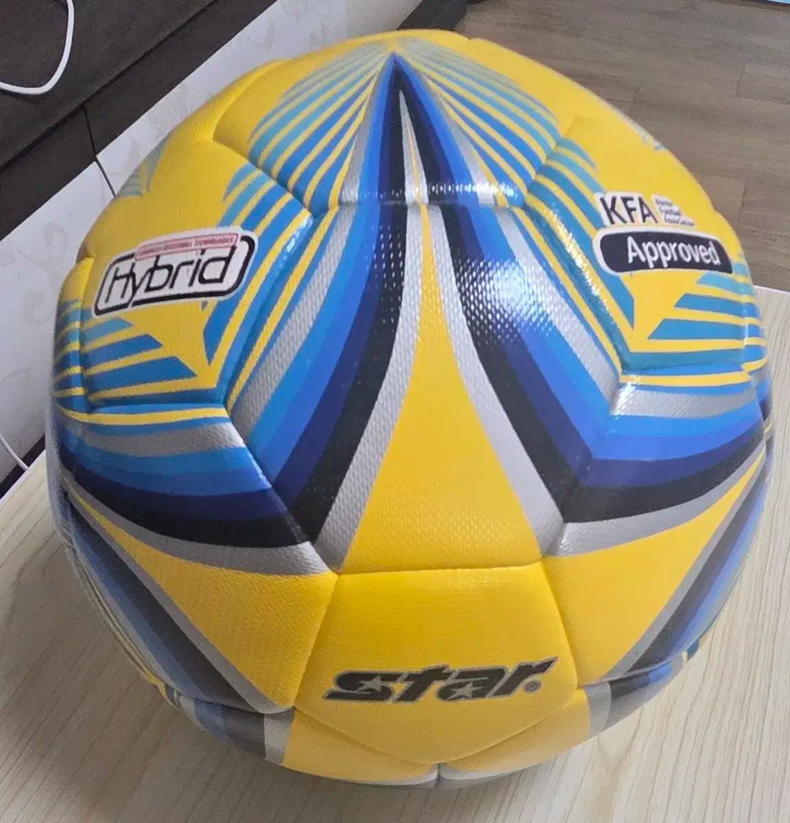 サッカーボール スターボール ザ ポラリス 2000H イェロー 5号