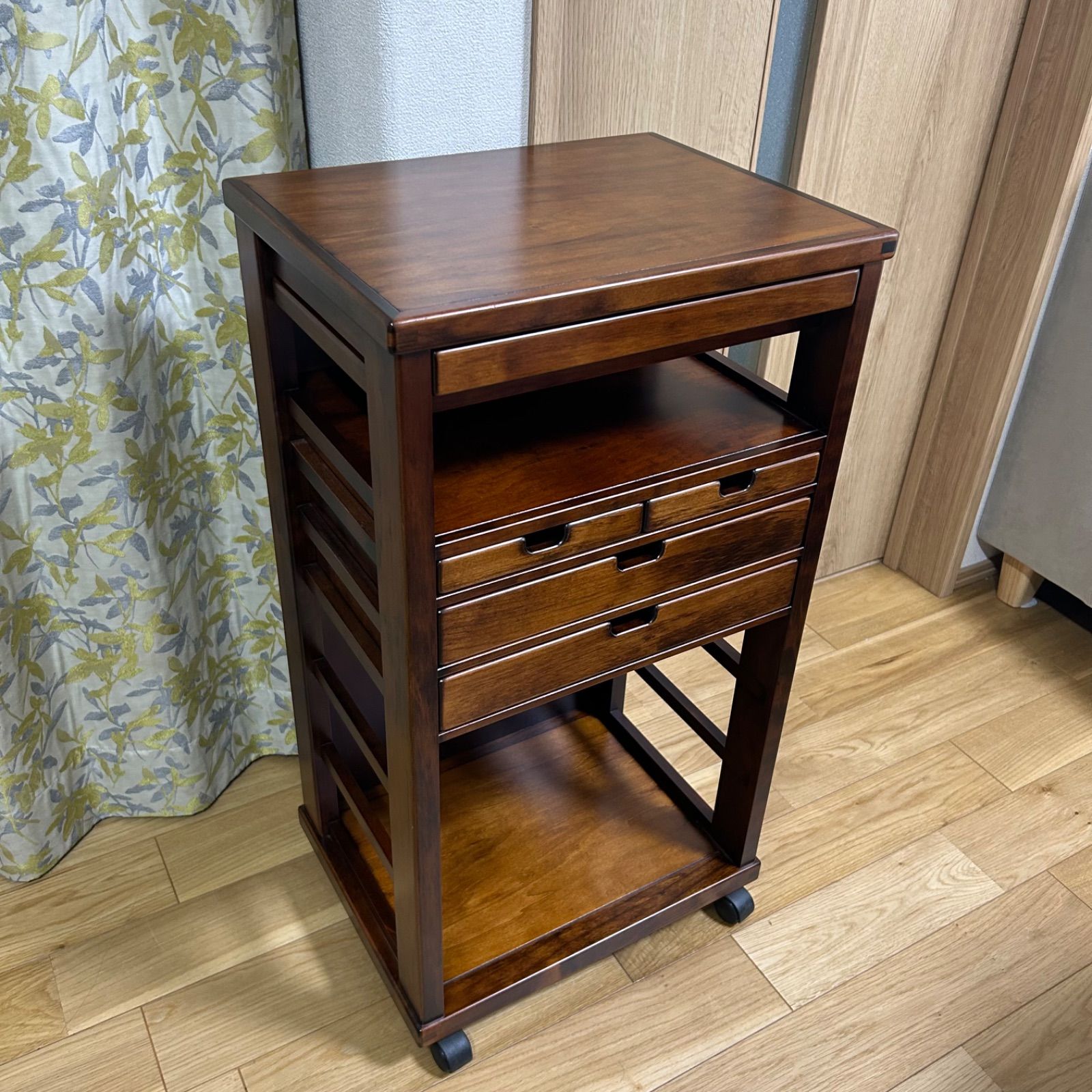 豊岡クラフト 動く小机 木製 小物入れ キャスター付き - メルカリ