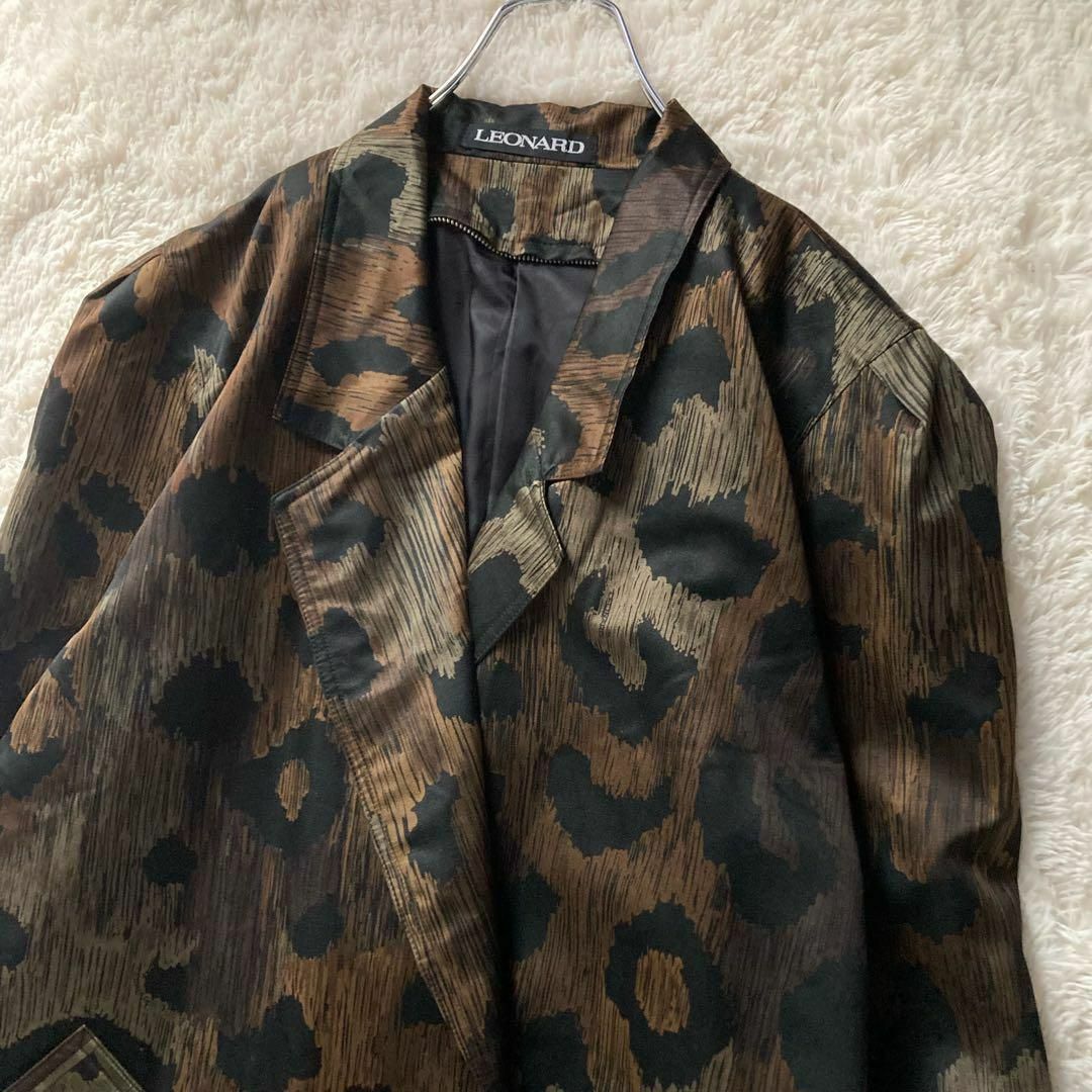 美品　レオナール　チェスターコート　レオナール 裏地総柄 派手 シルク デニム レオナール シルクウール ひょう柄 ダブルチェスターコート ロゴボタン
