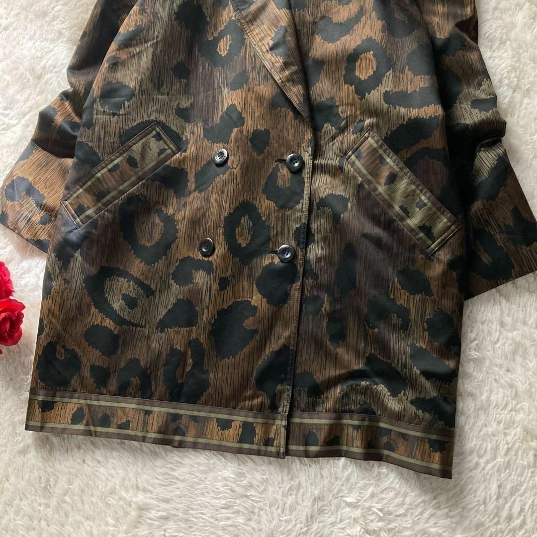 美品　レオナール　チェスターコート　レオナール 裏地総柄 派手 シルク デニム レオナール シルクウール ひょう柄 ダブルチェスターコート ロゴボタン