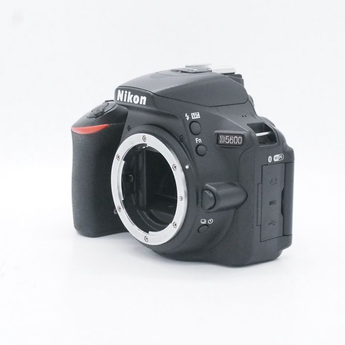 ニコン Nikon D5600 ボデイ