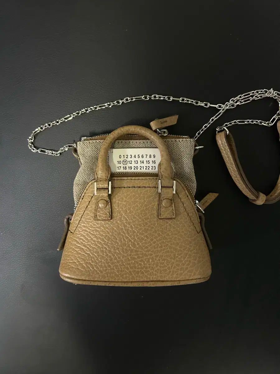 メゾンマルジェラ 5AC ベージュ ミニ チェーンバッグ