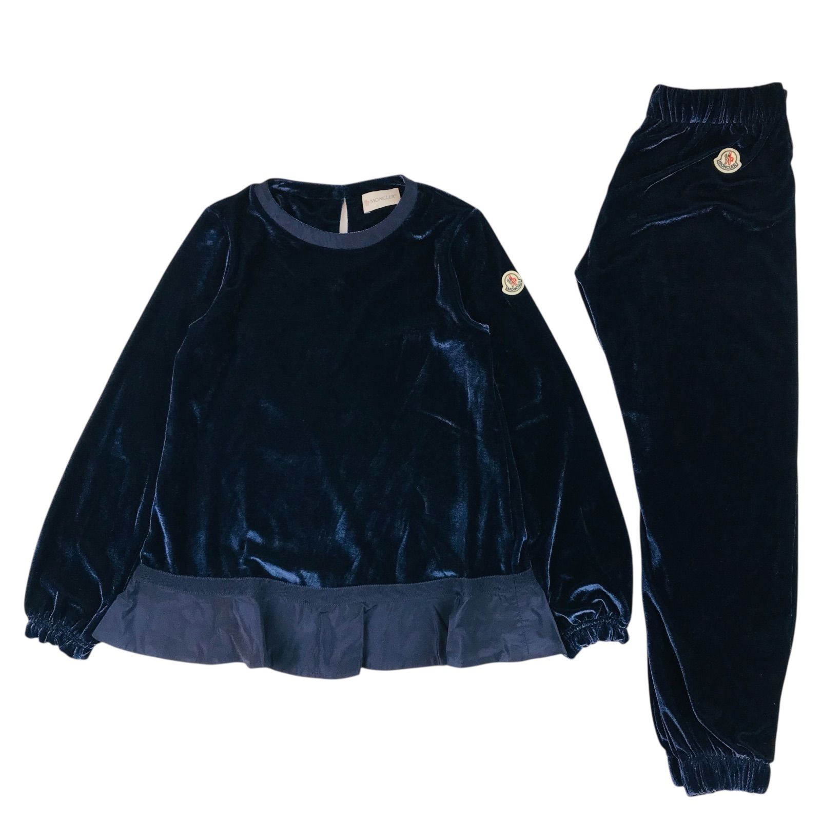 MONCLER モンクレール ガールズ ブランドアイコンワッペン付き フ ぺプラムデザイン ベロア素材 セットアップ 10 A 140㎝ チルドレン カジュアル 秋冬物 アウター ブランド