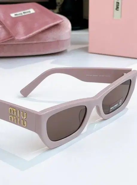 ミュウミュウ サングラス