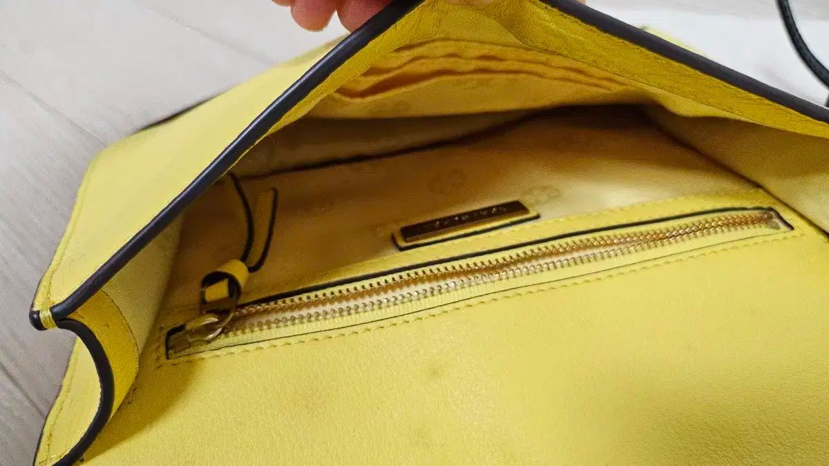  トリーバーチ イエロー クロスバッグ ダストバッグ メッセンジャーバッグ ショルダーバッグ