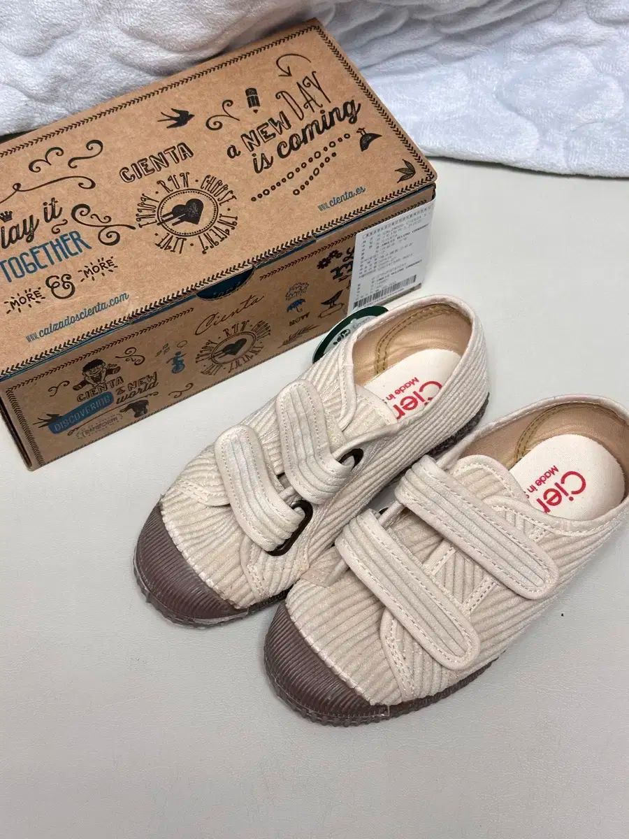 シエンタ コーデュロイ 26 新商品