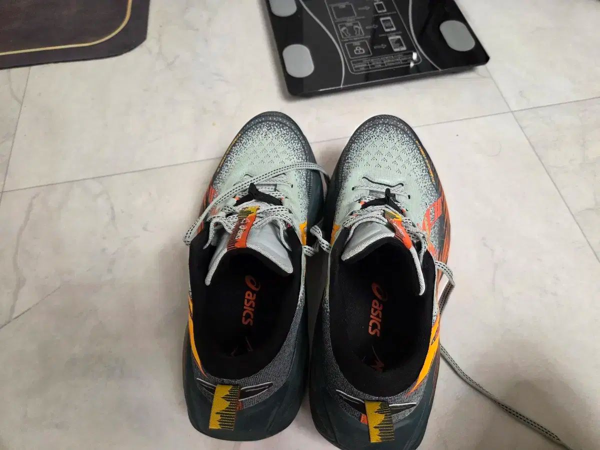 アシックス トラバコマックス 4 265