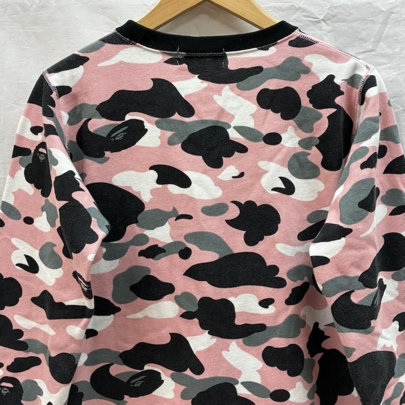 A BATHING APE 1ST CAMO CREWNECK ピンクトレーナー